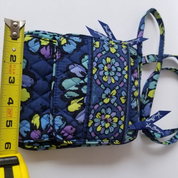 Vera Bradley Adjustable Crossbody / Handbag - Picture 15 of 15